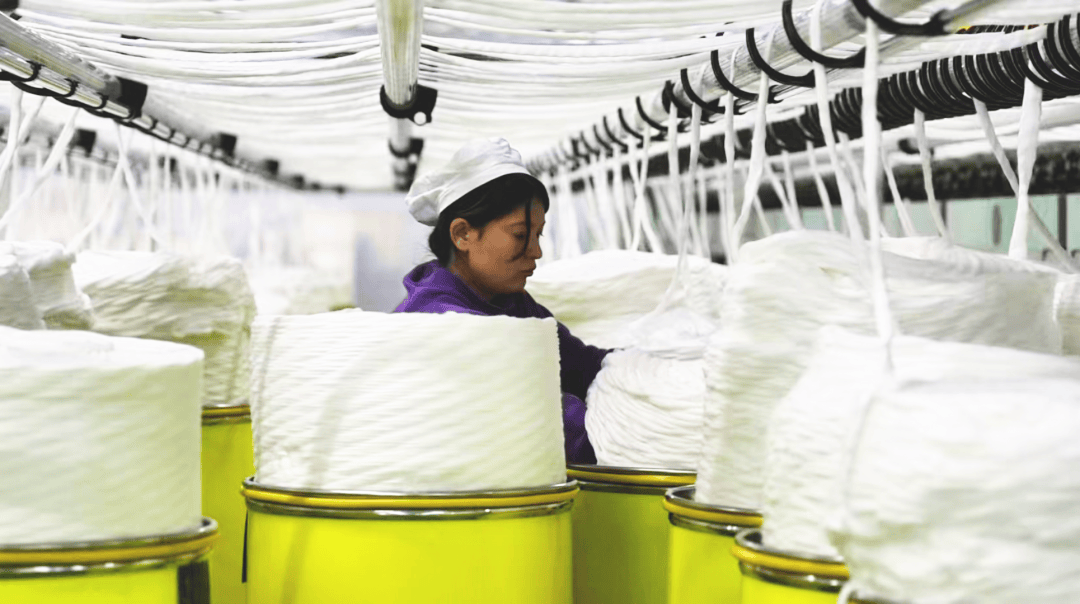 纺织35万锭多功能混纺纱线一期建成开工OG真人动态 总投资15亿元！新疆天锦(图2)
