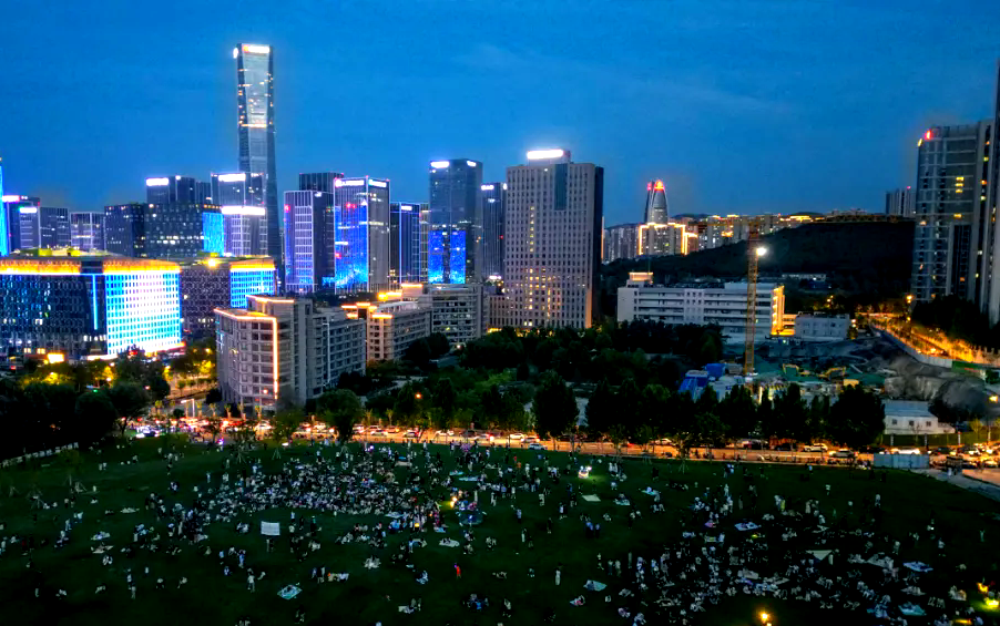 南这个网红打卡地太city啦_泉城新闻_